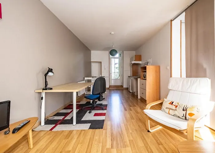 Cosy Proche Gare Digione